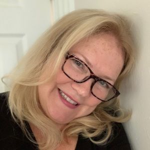 Meet your Posher, Veronica